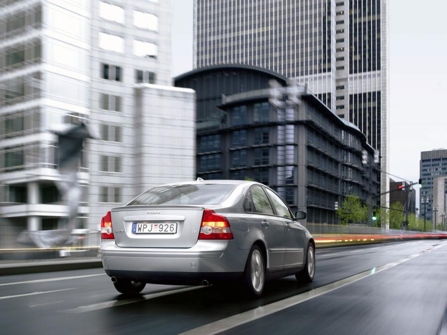  Volvo S40 D5 2004 года  (фото 10 из 21)